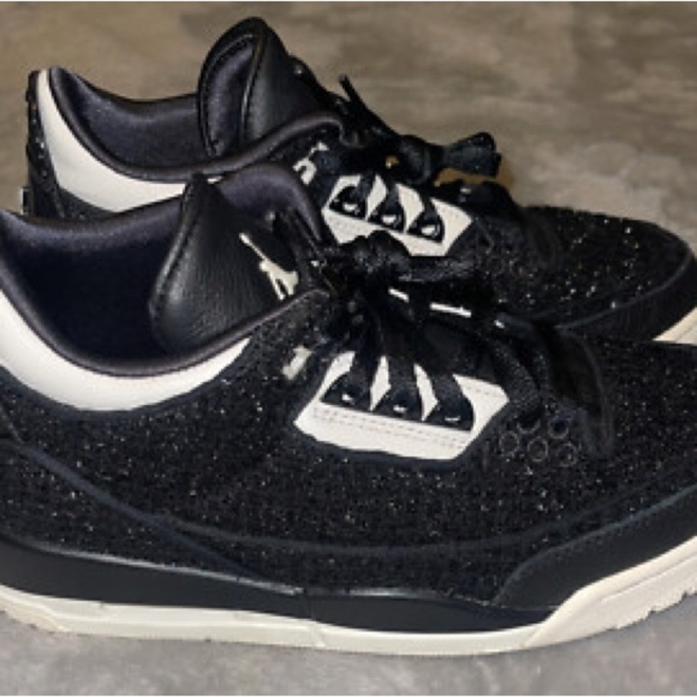 Jordan x vogue Women's Black and White Sneakers